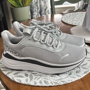 Ladies Puma Sneakers